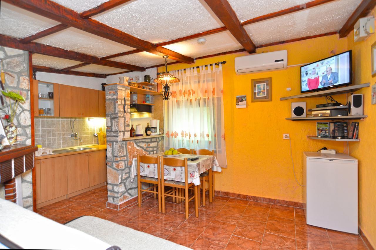 Apartments Predrag 498 Medulin Bagian luar foto