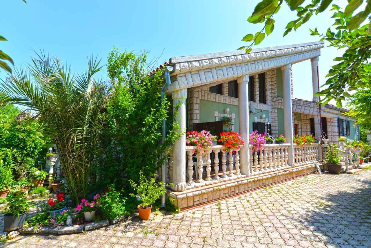 Apartments Predrag 498 Medulin Bagian luar foto