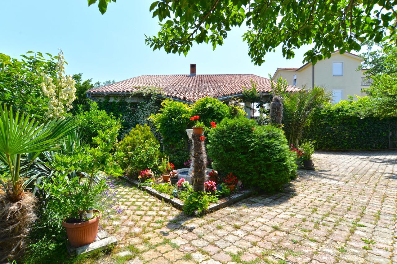 Apartments Predrag 498 Medulin Bagian luar foto